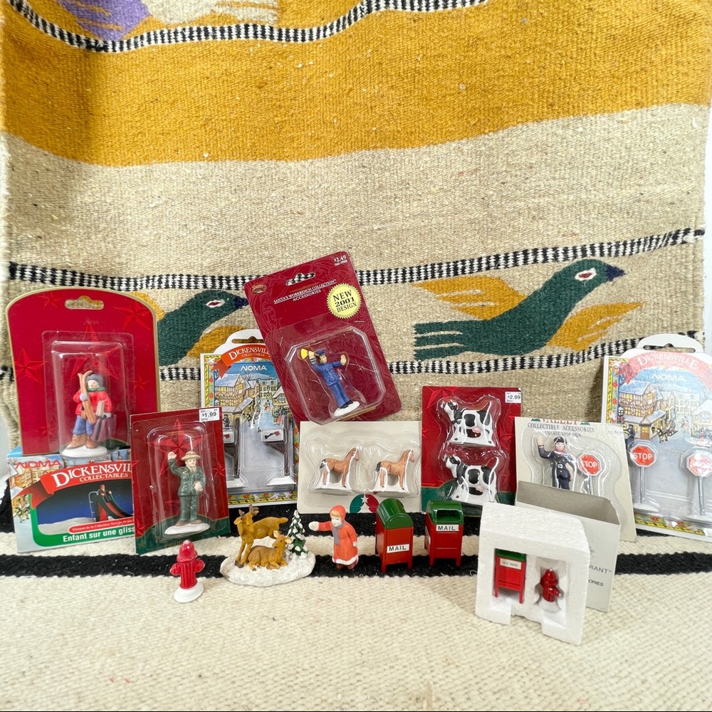 Christmas Collectables Dickensville, Santa’s Workbench, Heritage Village & More